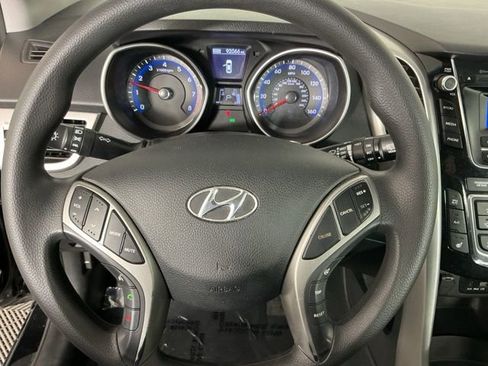 Used 2016 Hyundai Elantra GT FWD image 15