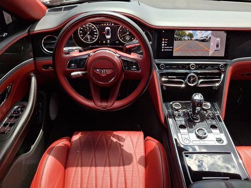 Used 2022 Bentley Flying Spur W12 AWD/4WD image 11