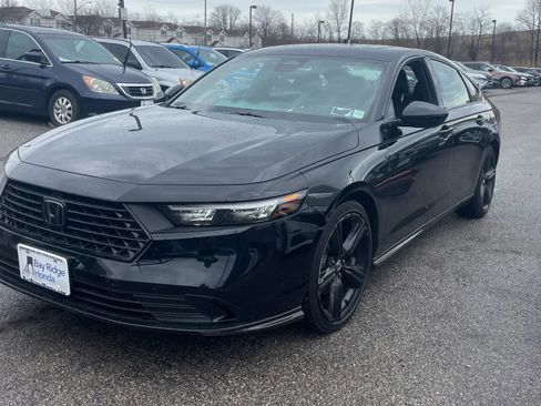 Used 2023 Honda Accord Sport image 1