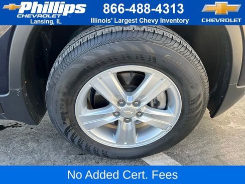 Used 2022 Chevrolet Trax LS w/ Tint and Cruise Package image 4