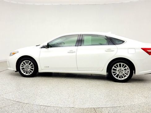 Used 2018 Toyota Avalon Limited FWD image 8