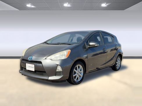 Used 2012 Toyota Prius C Three image 2