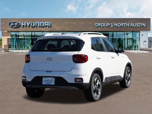 New 2026 Hyundai Venue SEL FWD image 4