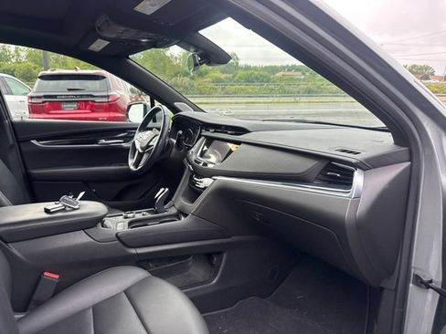 Used 2024 Cadillac XT5 Premium Luxury w/ LPO, Floor Liner Package AWD/4WD image 13