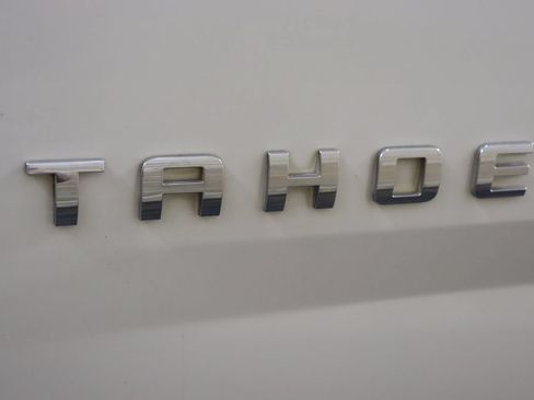 Used 2015 Chevrolet Tahoe LT RWD image 16