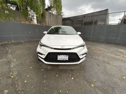 Used 2023 Toyota Corolla XSE w/ Carpet Mat Package (TMS) FWD image 9