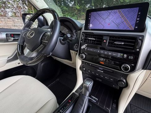 Certified 2023 Lexus GX 460 Premium AWD/4WD image 21