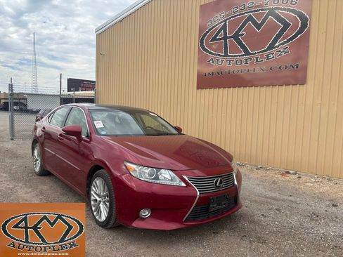 Used 2015 Lexus ES 350 w/ Ultra Luxury Package image 1