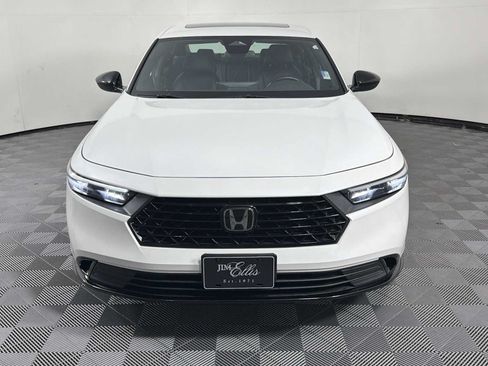 Used 2024 Honda Accord Sport image 3