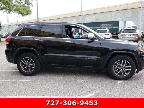 Used 2021 Jeep Grand Cherokee Limited RWD image 11