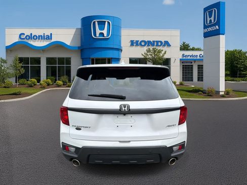 Used 2023 Honda Passport EX-L image 5