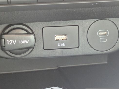 New 2026 Hyundai Elantra Limited FWD image 23