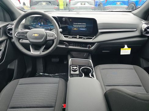 New 2026 Chevrolet Equinox LT image 14