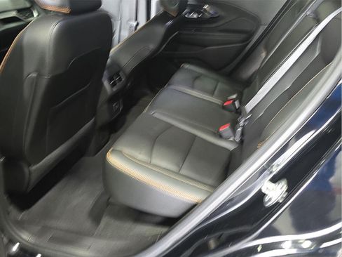 Used 2024 GMC Terrain AT4 AWD/4WD image 19