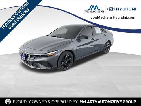Used 2026 Hyundai Elantra Sport FWD image 4