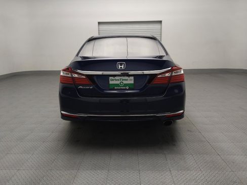 Used 2017 Honda Accord LX image 7