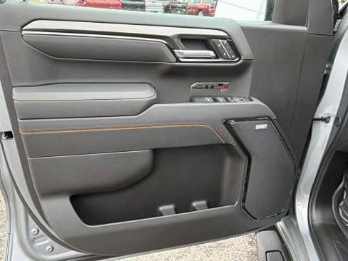 New 2026 GMC Sierra 1500 AT4 w/ AT4 Premium Package AWD/4WD image 9