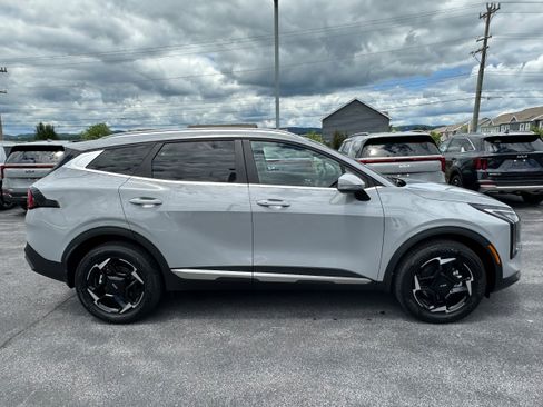 New 2026 Kia Sportage EX AWD/4WD image 4