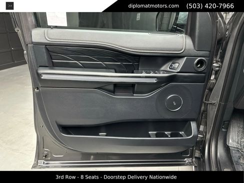 Used 2018 Ford Expedition Max Platinum image 29