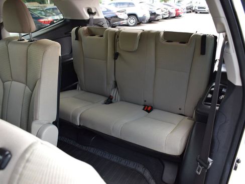 Used 2024 Subaru Ascent Premium w/ Convenience Package AWD/4WD image 40