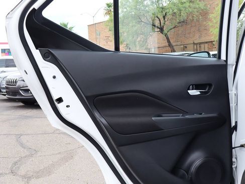 Used 2023 Nissan Kicks SV FWD image 29