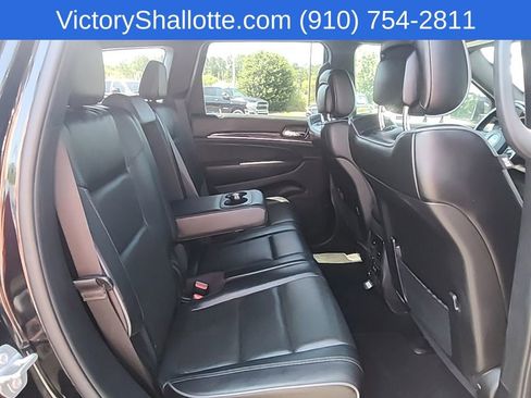 Used 2021 Jeep Grand Cherokee Overland AWD/4WD image 41