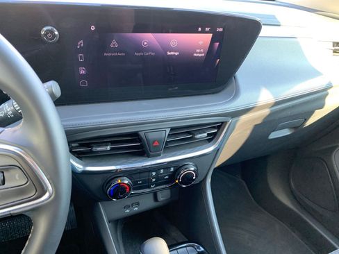 Used 2025 Buick Encore GX Preferred image 18