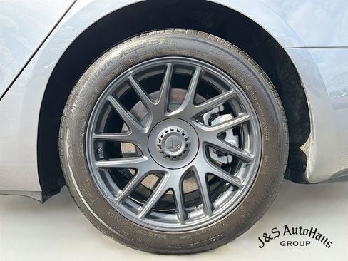 Used 2025 Tesla Model 3 Long Range AWD/4WD image 39