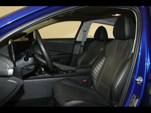 Used 2023 Hyundai Elantra Limited FWD image 23