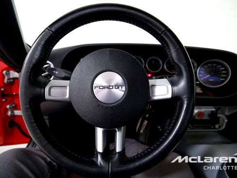 Used 2005 Ford GT image 13