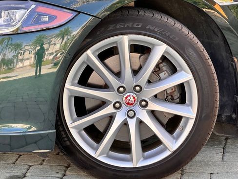 Used 2018 Jaguar XJ R-Sport AWD/4WD image 3