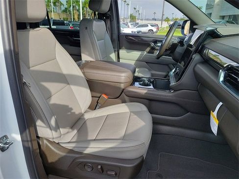 Used 2025 GMC Yukon XL Elevation w/ Technology Package image 20