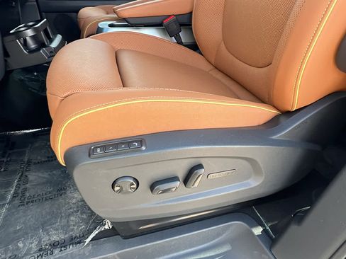 New 2025 Volkswagen ID. Buzz Pro S image 26