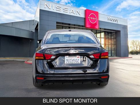 Certified 2025 Nissan Altima 2.5 S image 9