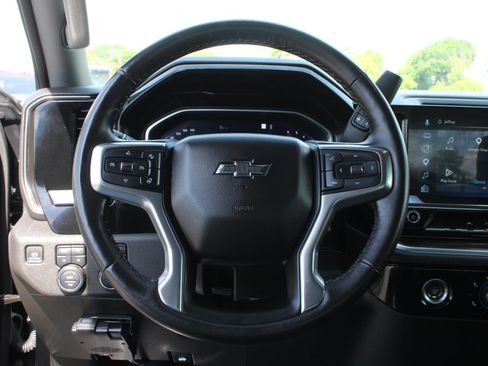 Used 2022 Chevrolet Silverado 1500 RST w/ Z71 Off-Road Package AWD/4WD image 8