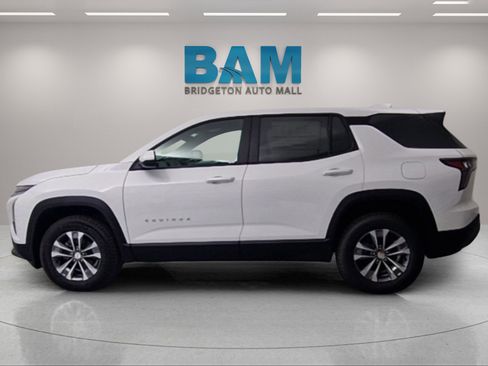 New 2026 Chevrolet Equinox LT w/ Convenience Package II image 4