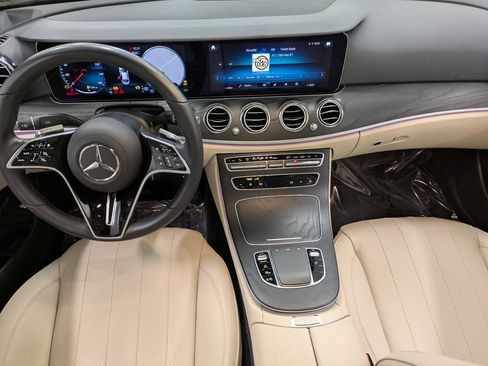 Used 2023 Mercedes-Benz E 350 4MATIC Sedan image 23