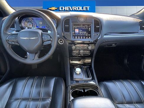 Used 2023 Chrysler 300 S image 7