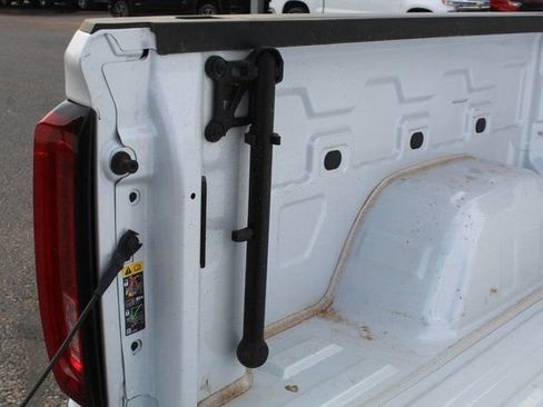 Used 2023 GMC Sierra 1500 SLT image 7