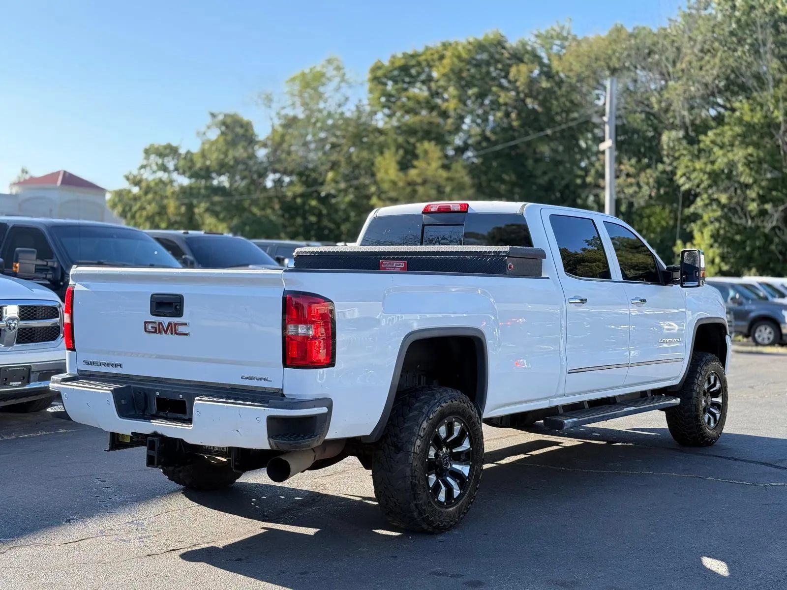 Used 2015 GMC Sierra 3500 Denali w/ Duramax Plus Package AWD/4WD image 9