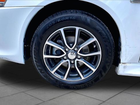 Used 2017 Mitsubishi Lancer ES FWD image 13