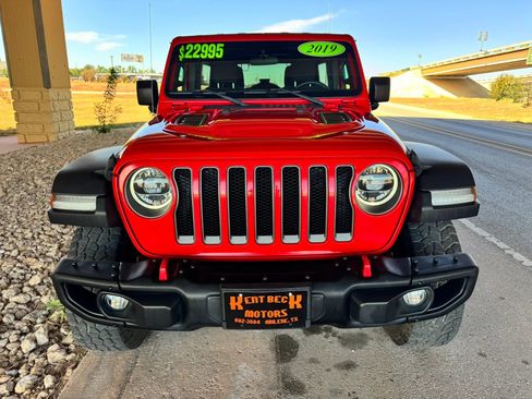 Used 2019 Jeep Wrangler Unlimited Rubicon w/ Steel Bumper Group AWD/4WD image 8