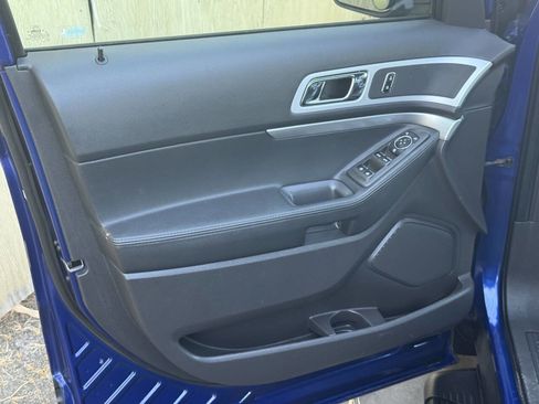 Used 2013 Ford Explorer XLT AWD/4WD image 11