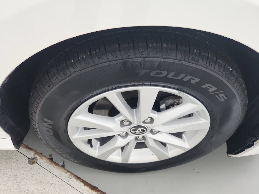 Used 2025 Toyota Camry LE FWD image 35