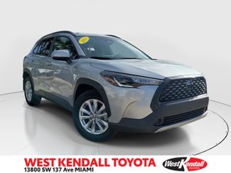 Used 2023 Toyota Corolla Cross LE FWD video 1
