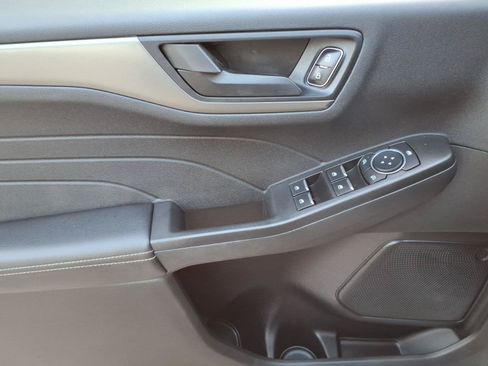 Certified 2023 Ford Escape Active AWD/4WD image 8