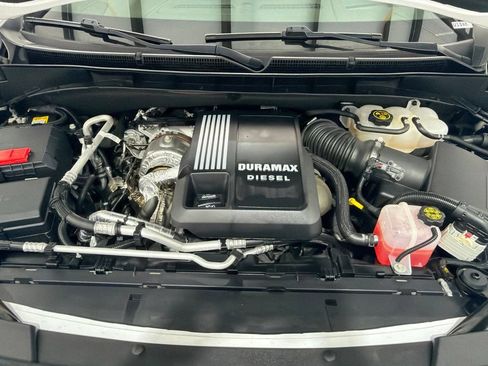 Used 2023 GMC Yukon Denali AWD/4WD image 29