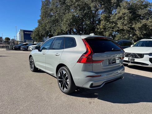 New 2026 Volvo XC60 B5 Plus w/ Protection Package Premier image 4