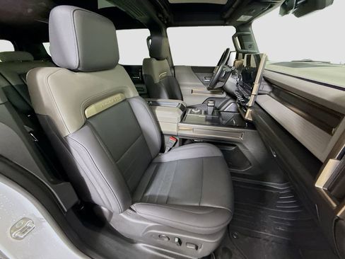 Used 2024 GMC Hummer EV 2X image 28