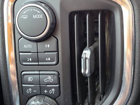 Used 2020 Chevrolet Silverado 2500 High Country w/ Z71 Off-Road Package image 20